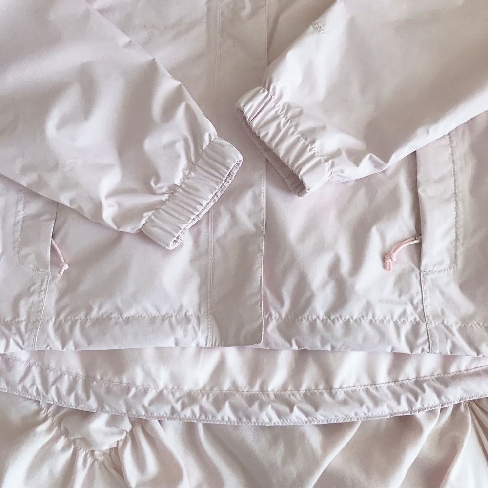 SOLD 🌸 Resolve Jacket - Picture 4 of 6